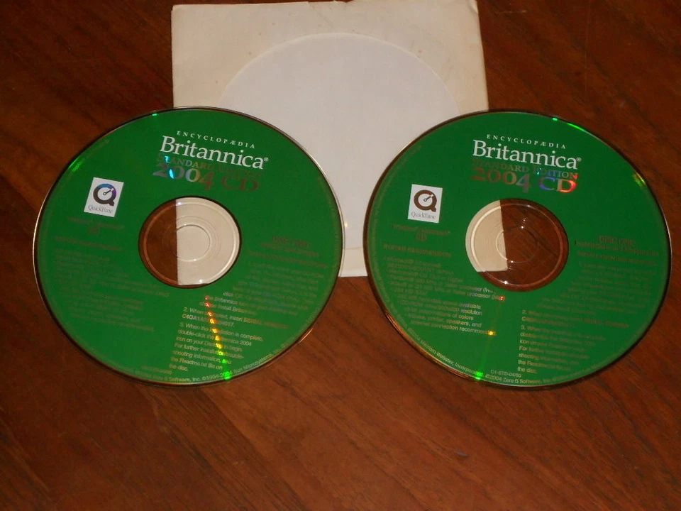 Encyclopedia Britannica 2004 Standard Edition Windows and Mac 2 disk set - Image 1 of 1