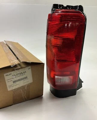 Lámpara de luz trasera izquierda Pilot 11-1785-01 para Dodge Caravan 1987-1990, Voyager Foto 1 de 4