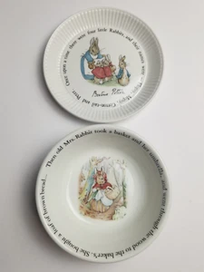 WEDGWOOD PETER RABBIT MRS. RABBIT BOWL & 4 LITTLE RABBITS SMALL PLATE 1993 - Picture 1 of 6