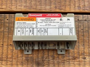 Ignition Control Module S8600M S8600M1005 HQ1011449HW Honeywell - Picture 1 of 24