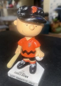 Charlie Brown Bobble (F) 2017 SF Giants 50 aniversario - Imagen 1 de 5