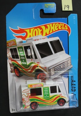 Sealed Hot Wheels 2014 HW City Ice Cream Truck 9/250 - Pizza, Wings, Pasta (19) - Image 1 of 2