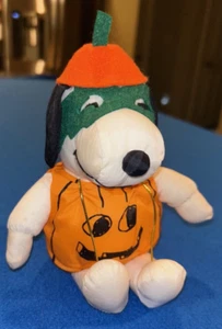 Whitman's Candy Snoopy It's The Great Pumpkin Charlie Brown Peanuts Stuffed Toy - Picture 1 of 12