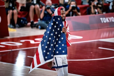 凯文·杜兰特篮球美国国旗金奖章墙艺术家居装饰-海报 20x30 — 第 1/4 张图片