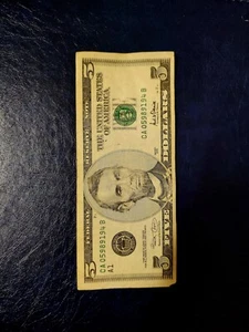 RARE MISPRINT ERROR 2001 FIVE DOLLAR FEDERAL RESERVE NOTE!! - Picture 1 of 3