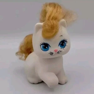 Vintage My Little Pretty Kitty Snowy Fur profumo animale domestico figura Mattel 1989 fiocco di neve  - Foto 1 di 15