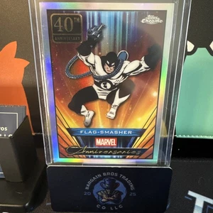 2025 Topps Marvel Chrome 40th Anniversaries Refractor FLAG SMASHER #MA-9 - Bild 1 von 2