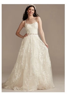 Brand New Wedding Dress Size 6 Ivory Lace - Image 1 of 4