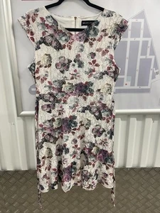 Mela loves London white lined flowered lace patterned dress size 12 - Picture 1 of 5