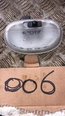 Luz interior Jaguar X-Type Foto 1 de 2