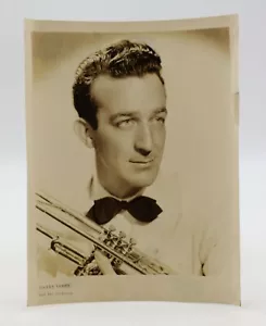 Foto promocional original de Harry James 1940 tono sepia 8x10 con trompeta nombre plateado en muy buen estado - Imagen 1 de 3