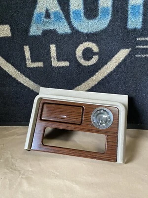 2003-2006 CADILLAC ESCALADE CENTER CONSOLE WOOD UPPER BEZEL W/ CLOCK(6099)16A Foto 1 de 4