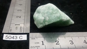 QUARTZ VERT pierre brute mineraux lithotherapie esoterisme collection reiki brut - Picture 1 of 1