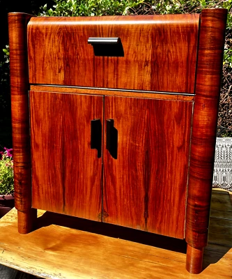 Gabinete de licor checo Art Deco vintage bar bebidas licor Zavody de mediados de siglo Foto 1 de 4