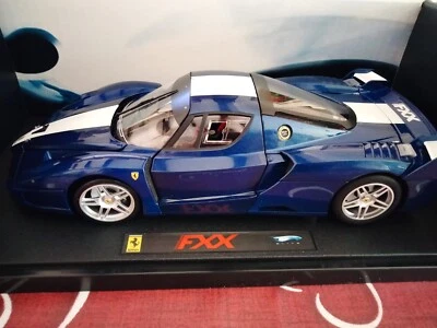 Modellino FERRARI FXX blu LTD Ed. 1:18 Hot Wheels ELITE Mattel - Immagine 1 di 4