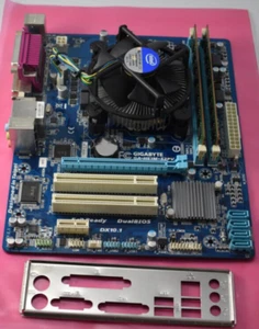 Mainboard Bundle Gigabyte H61 + Intel Core i3 3,2GHZ CPU + Kühler µATX 4GB DDR3 - Bild 1 von 4