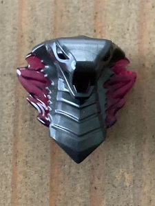 LEGO Minifigura Serpiente/Cabeza de Cobra Modificada con Boca Abierta - Gris Oscuro Perla - Imagen 1 de 4