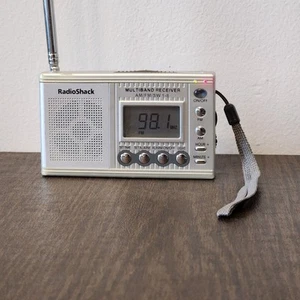Vtg RADIO SHACK 12-9416 Multiband Radio AM/FM/SW 1-8 + Alarm Clock & LCD Display - Picture 1 of 15