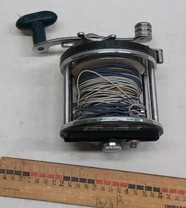Vintage Olympic Dolphin 606 Saltwater Fishing Reel - Picture 1 of 8
