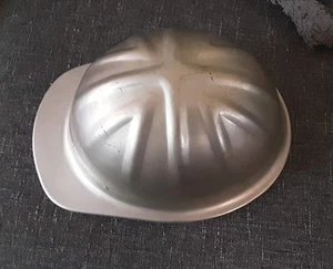 McDonalds T Cap + Standard Aluminium Mine Safety Appliance Co. Hard Hat mit Liner  - Bild 1 von 9