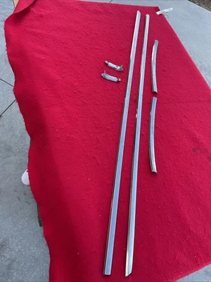 Juego original AMC Javelin AMX 1971-1974 puerta superior de acero inoxidable y molduras de 1/4 Foto 1 de 4