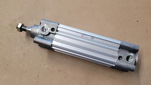 SMC CP96SDB40-100 Cilindro pneumatico 40 mm foro corsa 100 mm - Foto 1 di 4