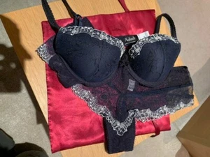 Aubade Paris Navy Lingerie set with a gift bag - Picture 1 of 11