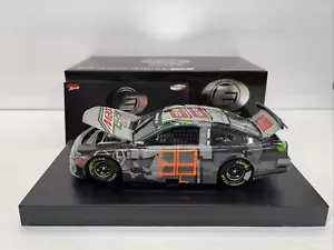 DALE EARNHARDT JR 2014 BRISTOL RACED VERSION *CHECKERS OR WRECKERS* 1/24 ELITE - Picture 1 of 5