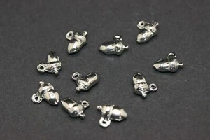 Dijes de plata tibetana DIMINUTA BELLOTA, colgantes de aleación. 8mm, Tamaño: 8x7x2mm - 5 10 50 - Imagen 1 de 3