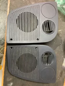 Saab 900 I Lautsprecherabdeckung Paar 9411695 4168779 in schönem Zustand - Bild 1 von 6