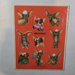 Adesivi film Hallmark GREMLINS vintage 1984 9 adesivi diversi. 1 foglio - Foto 1 di 2