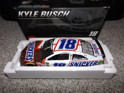 1/24 KYLE BUSCH #18 SNICKERS 2014 ACCIÓN NASCAR DIECAST Foto 1 de 4