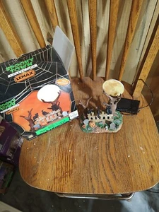 Lemax SPOOKY TOWN Collection HAPPY HOWL-O-WEEN Cats On Fence- In Box #94969 - Picture 1 of 11