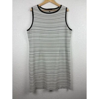 Vestido Feminino Misook Tamanho Grande Preto Branco Listrado Sem Mangas Carreira FALHA MENOR - Imagem 1 de 4