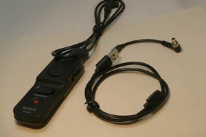 SONY RMT-VP1K Remote Commander with two and three pin cables. - Picture 1 of 13