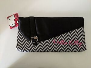 Hello Kitty Vibrant Black/White Zig Zag Clutch Bag HP3067942