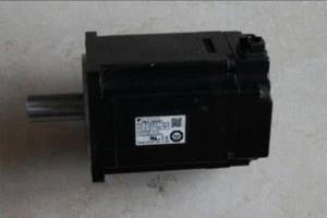 1PC USED Yaskawa Servo Motor SGMJV-08AAA61 - Picture 1 of 2