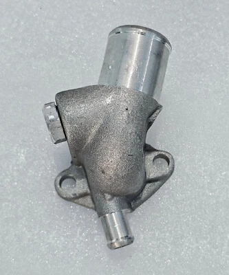 DAIHATSU FEROZA SPORTRAK F300 F61 WATER OUTLET THERMOSTAT HOUSING NEW - Image 1 of 4