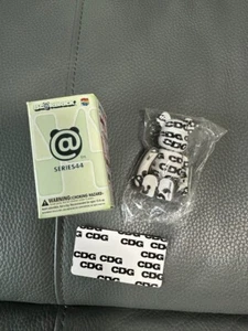Medicom Bearbrick Serie 44 S44 Secret Comme Des Garcons "CDG" Be@rbrick - Imagen 1 de 2
