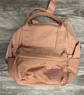 mini mochila estilo quente  - Imagem 1 de 4