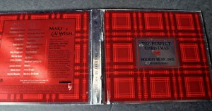 CD - The Perfect Christmas - Holiday Music 2005 - Picture 1 of 4