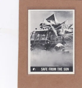 1966 TOPPS LOST IN SPACE SAFE FROM THE SUN #33 EX *A29348 - Picture 1 of 1
