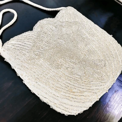 Vintage La Regale Womens Floral Beaded Crossbody Clutch Purse Bag White Cocktail - Image 1 of 4