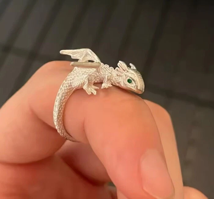 Adjustable Ring Silver Dragon Flying Fit Any Size  Quick Delivery Vintage — 第 1/4 张图片