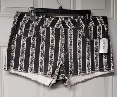 Hot Topic- Love Sick The Short- Black & White Stripes Denim Hem Frayed  Size 15 - Image 1 of 4