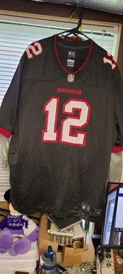 Camiseta deportiva de Tom Brady #12 Nike Tampa Bay Buccaneers 3XL sobre el campo NFL Foto 1 de 4