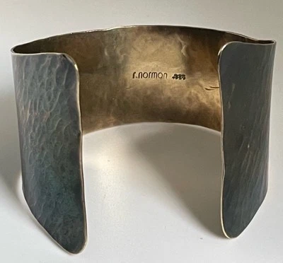 Brazalete Rebecca Norman Modernista Martillado Esterlina Foto 1 de 4