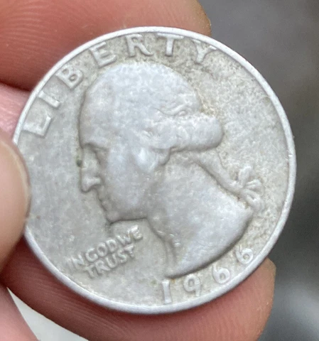 1966 Liberty Quarter Dollar US Coin No Mint Mark/Reverse Error Great Condition Cover
