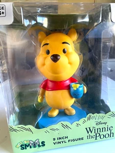 NEW! 9 IN. VINYL FIGURE - DISNEY "WINNIE THE POOH" - Picture 1 of 3
