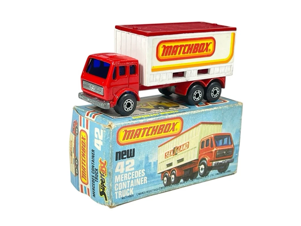 Matchbox Lesney Superfast MB42 'Matchbox' Mercedes Container Truck w/K Box - Image 1 of 4